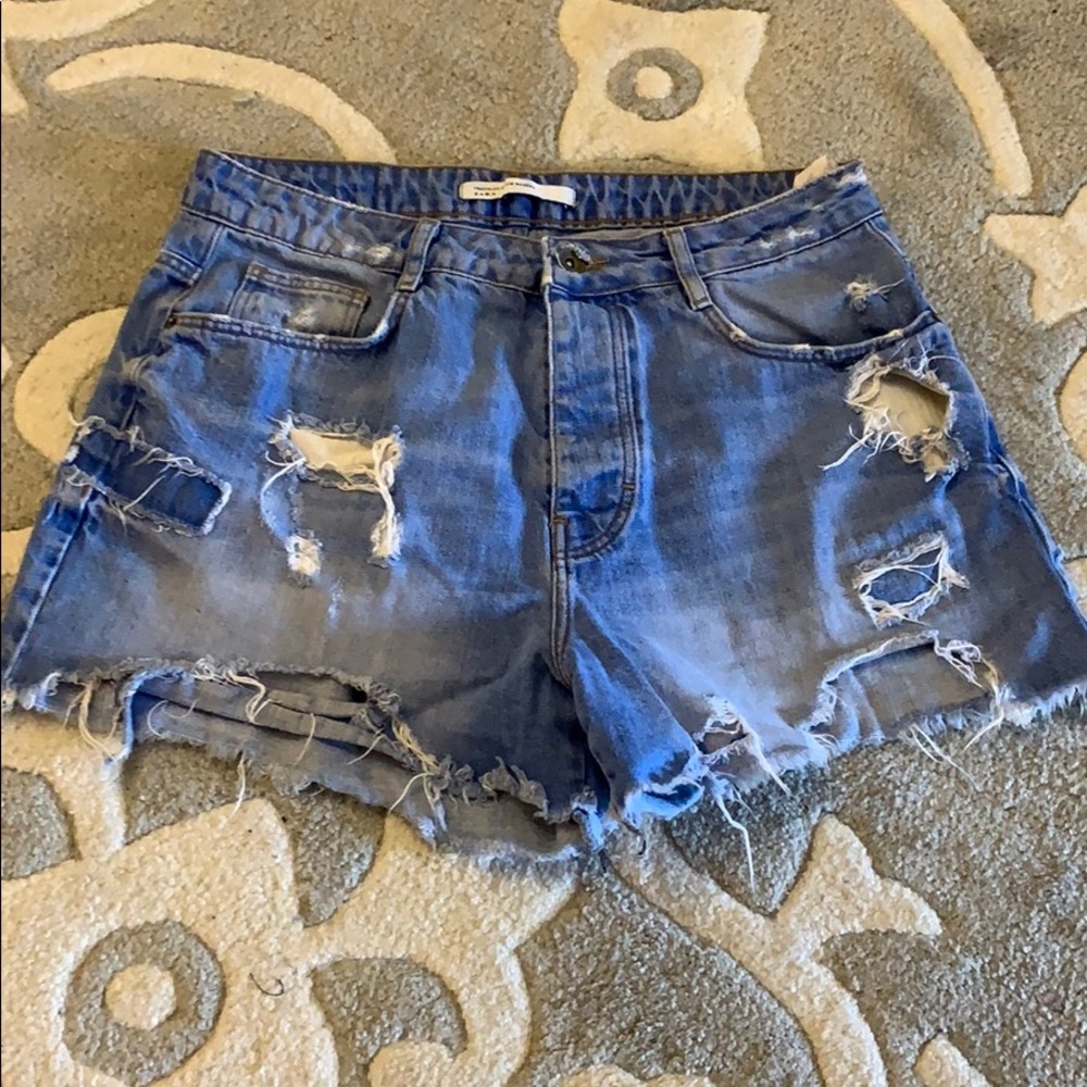 Zara denim shorts size 8